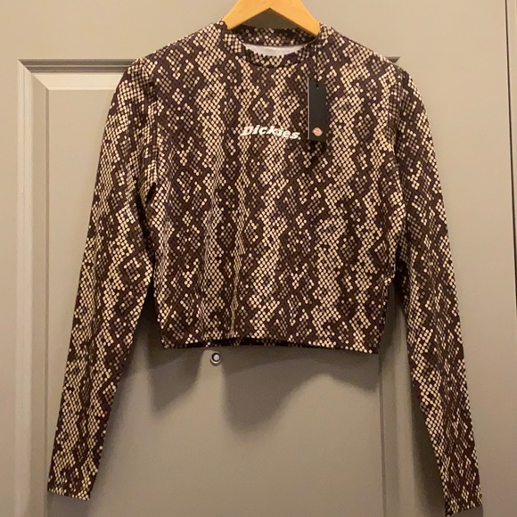 ***NWT*** Dickies Top - Picture 2 of 8